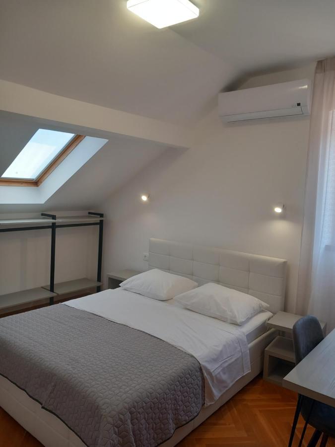 Marjan Apartment & Rooms Split Exterior photo